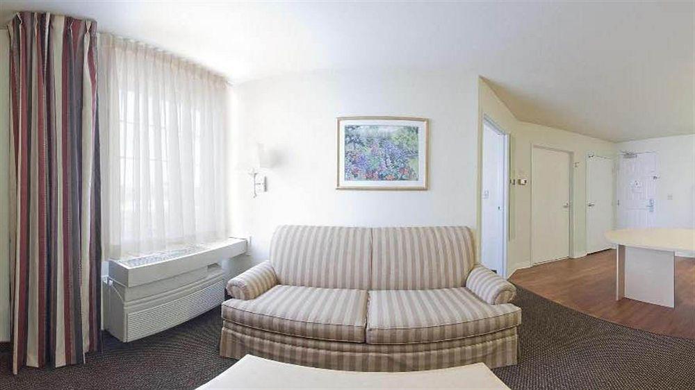 Staybridge Austin By Ihg Hotel